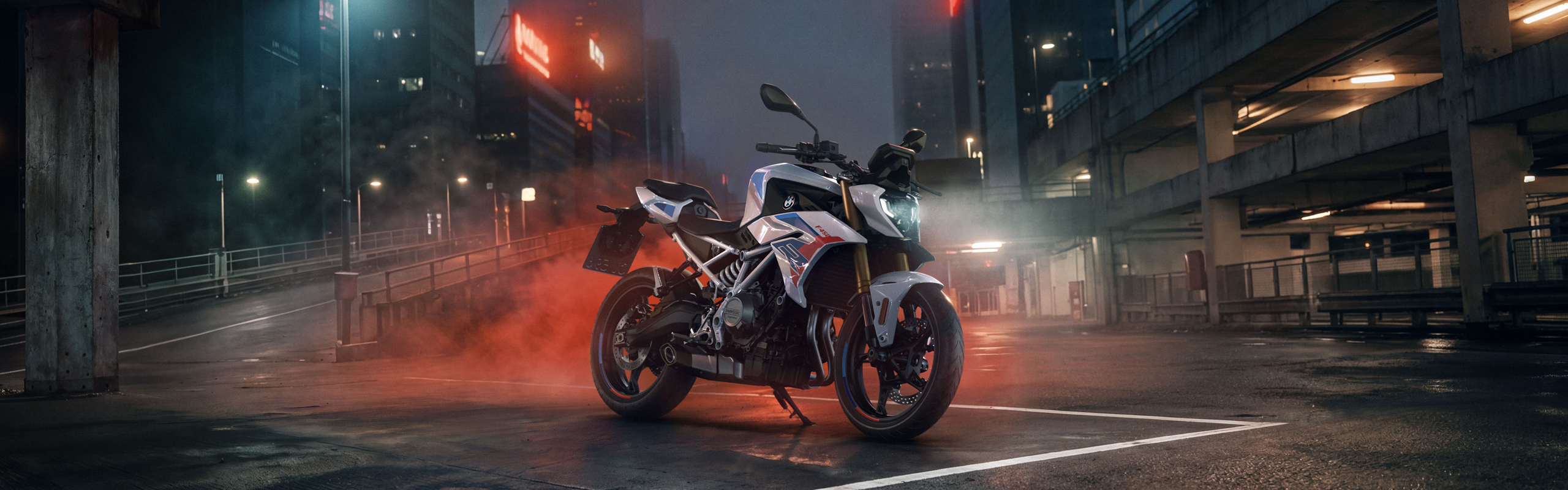 NUEVA BMW F 450 R: PURA ACTITUD NAKED.